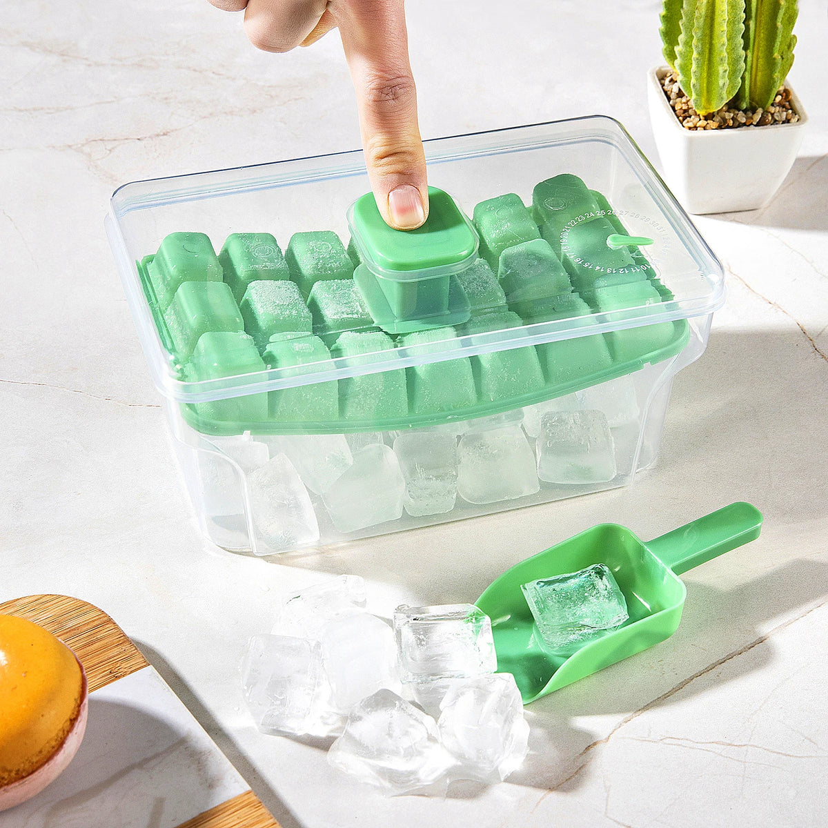 Ice Cube Trays with Lid & Bin